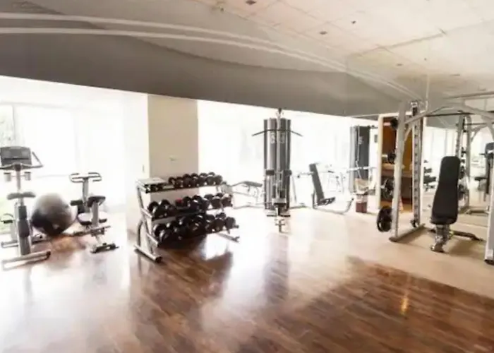 Aparthotel Calyx Residences High End 1 Bedroom Unit 4*