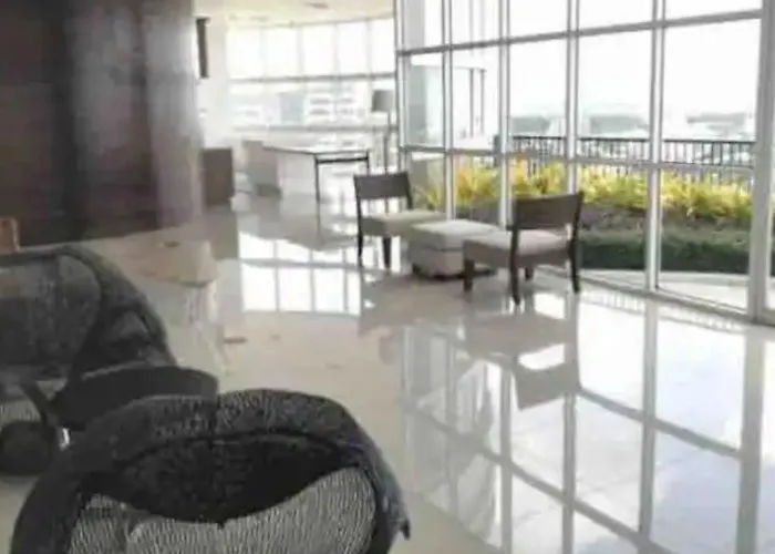 Calyx Residences High End 1 Bedroom Unit 4*