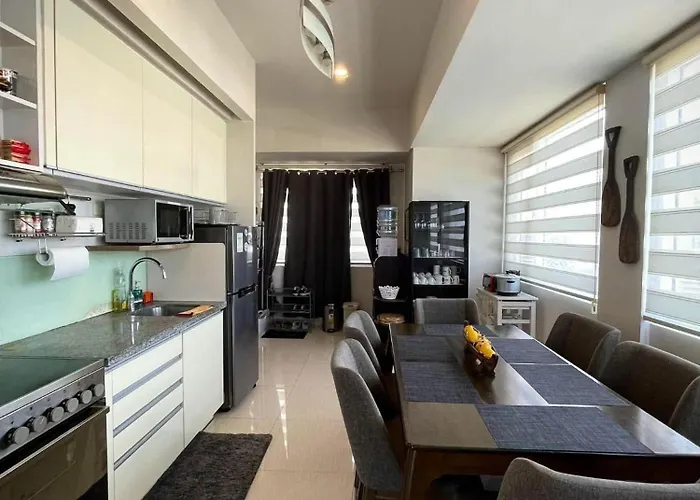 Calyx Residences High End 1 Bedroom Unit 4*