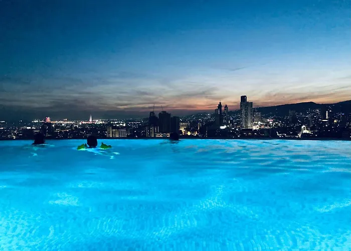 Aparthotel Calyx Residences High End 1 Bedroom Unit 4*